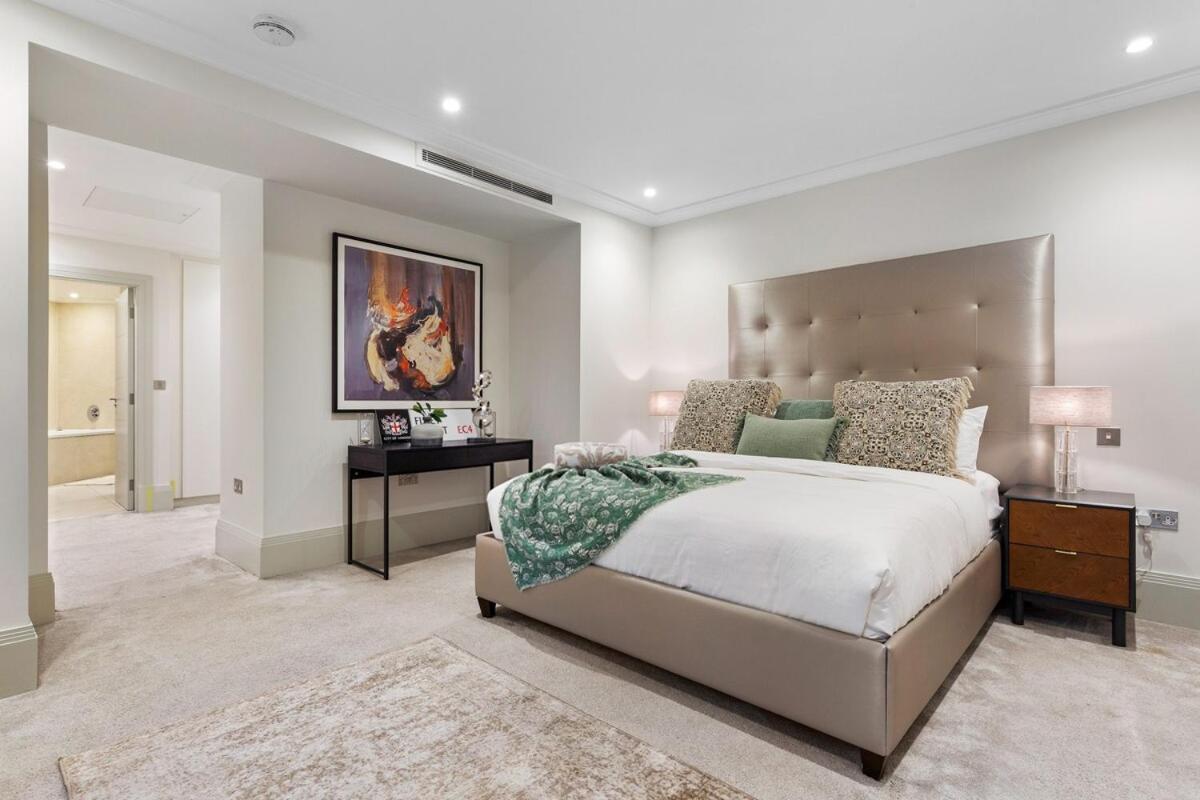 Apartment The Park Lane Luxury 3bedroom Sleeps 10 Pl3b London